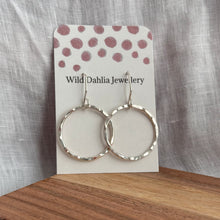 Load image into Gallery viewer, Simple Circle Dangle Earrings
