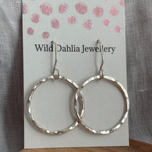 Load image into Gallery viewer, Simple Circle Dangle Earrings
