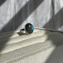 Load image into Gallery viewer, Labradorite Statement Ring
